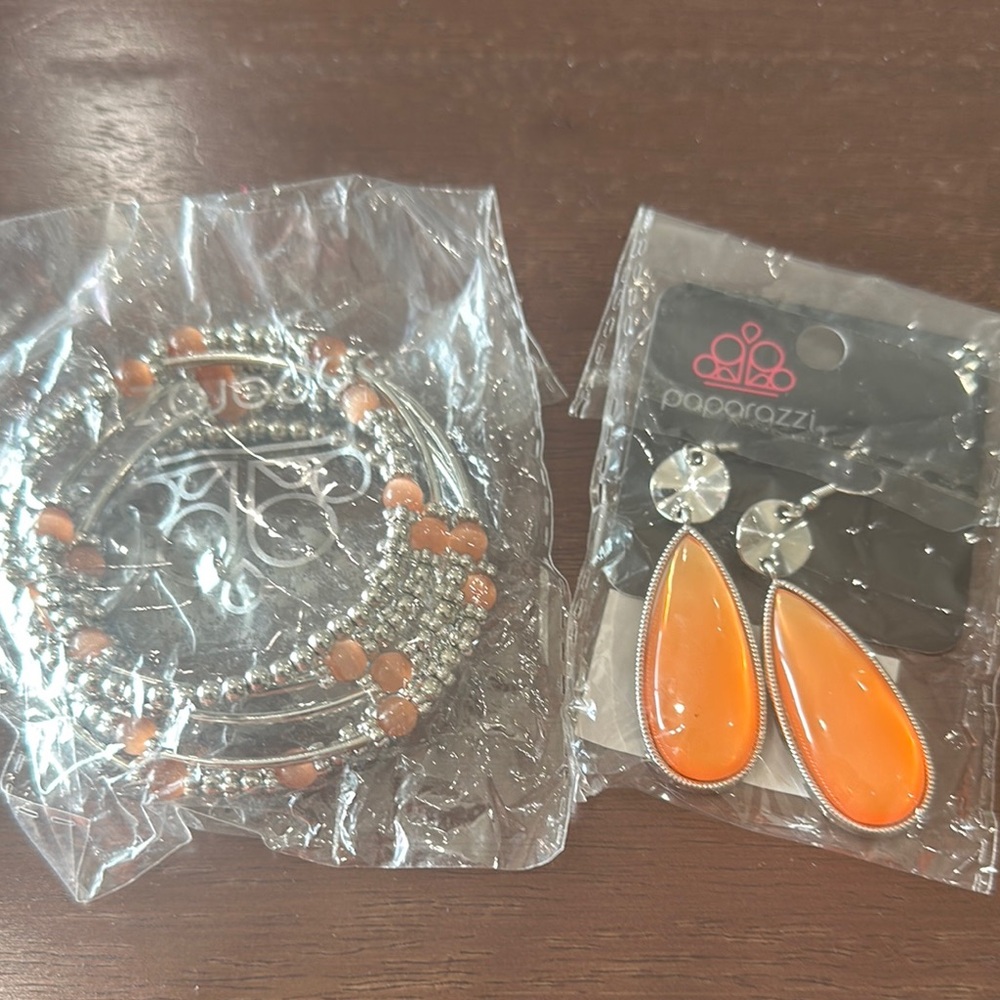 Paparazzi Silver and Orange Jewelry Set